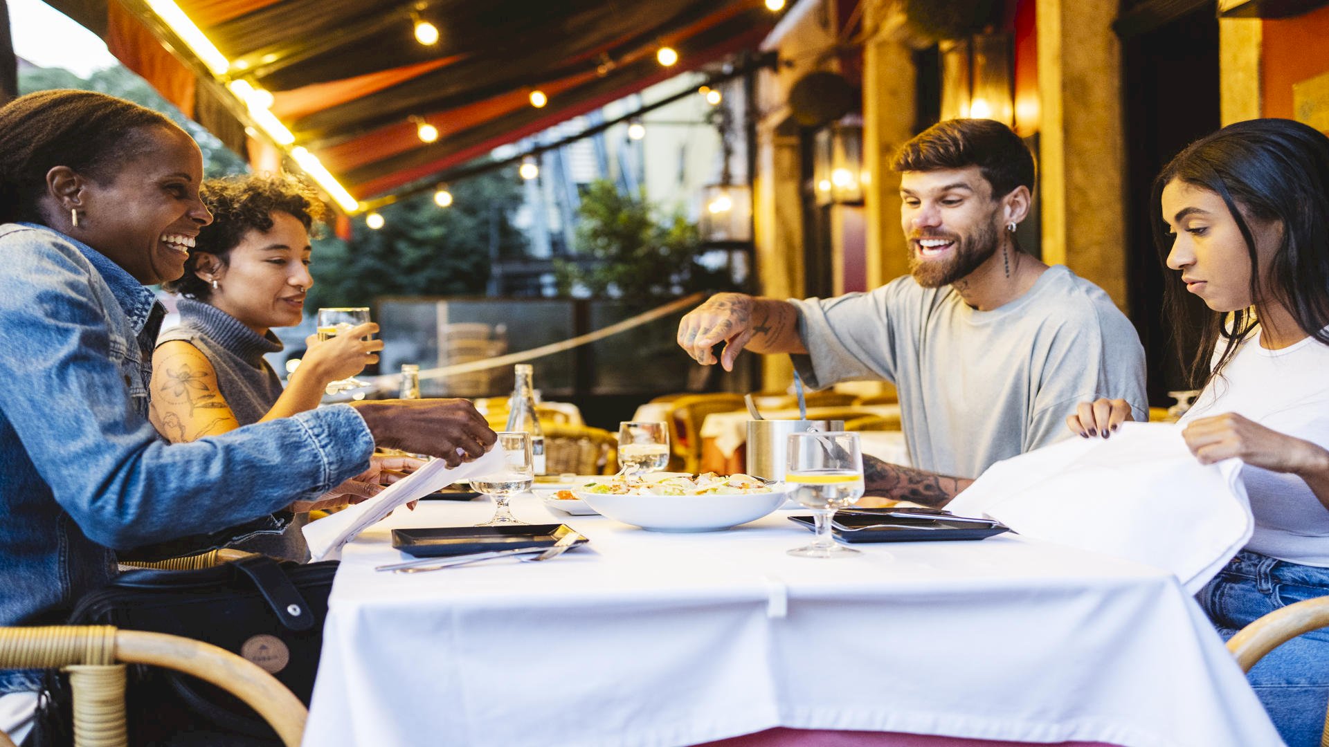 The Restaurants Near Nashville Airport That Are Actually Convenient